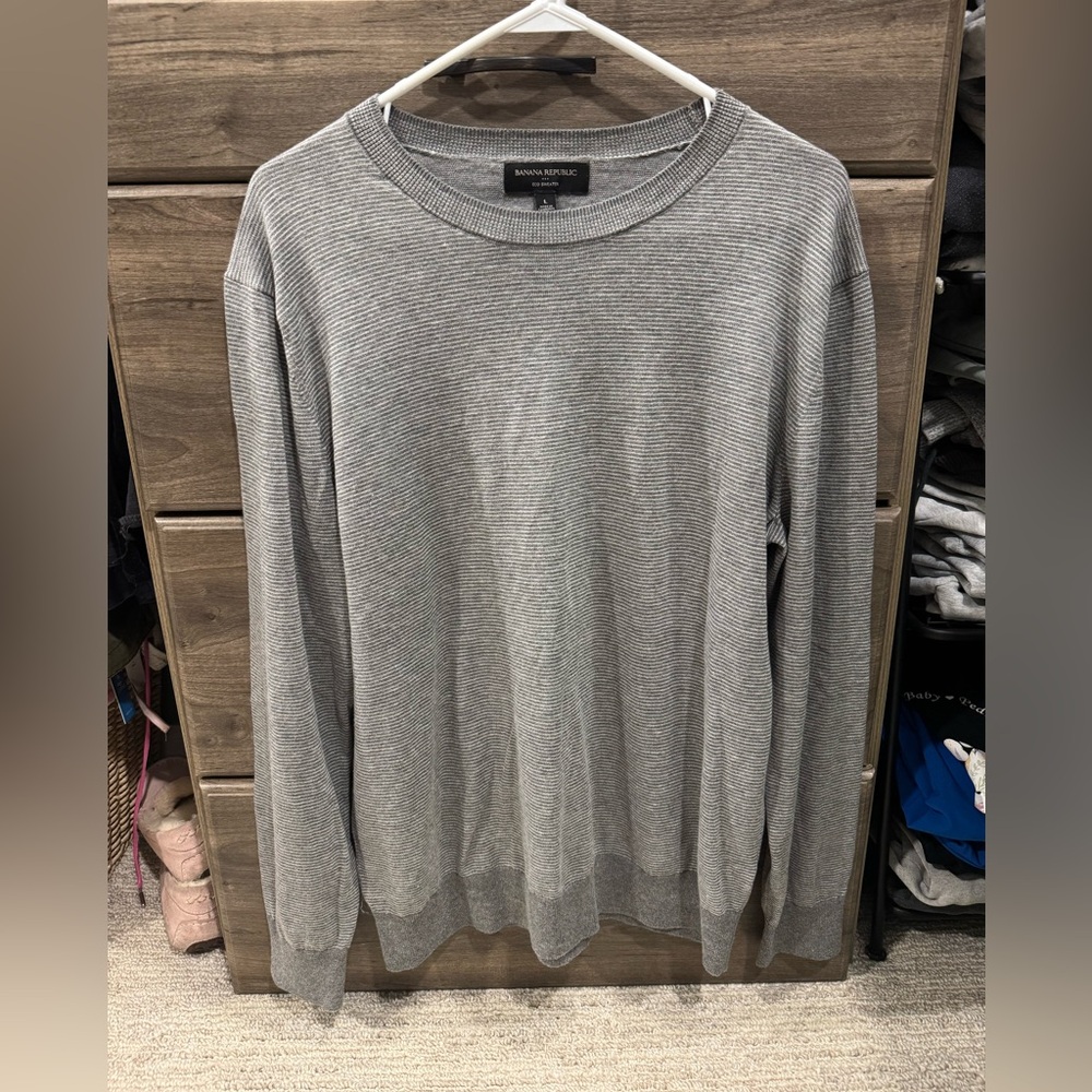 Banana Republic Striped Crewneck Sweater in Gray